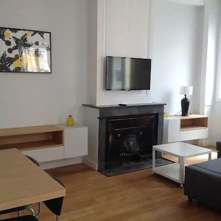 Charme Et Modernite Au Coeur De Apartman