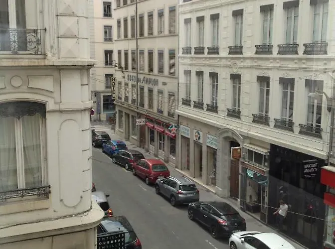 Apartment Charme Et Modernite Au Coeur De *